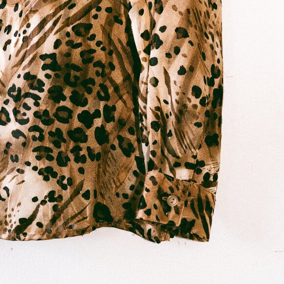 Vintage 90s/Y2K Alfred Dunner Animal Print Blouse – Textured Glossy Mixed Prints - Picture 5 of 5